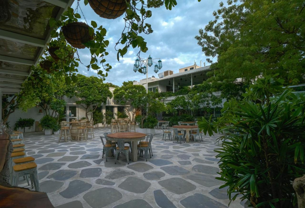 Devraj Niwas Hotel Jaipur Buitenkant foto