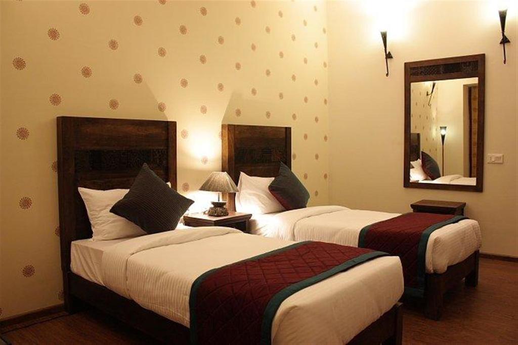 Devraj Niwas Hotel Jaipur Buitenkant foto